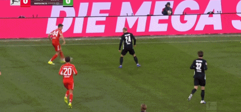 拜仁8-1狼堡，奥利塞2射1传，迪亚斯2传1射，凯恩传射