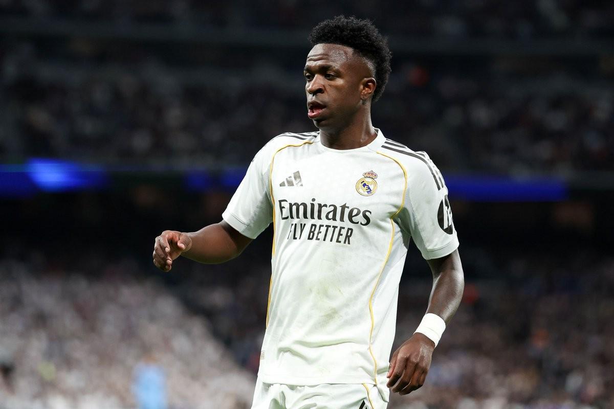 罗马诺：弗洛伦蒂诺希望维尼修斯留在皇马，并与他续约