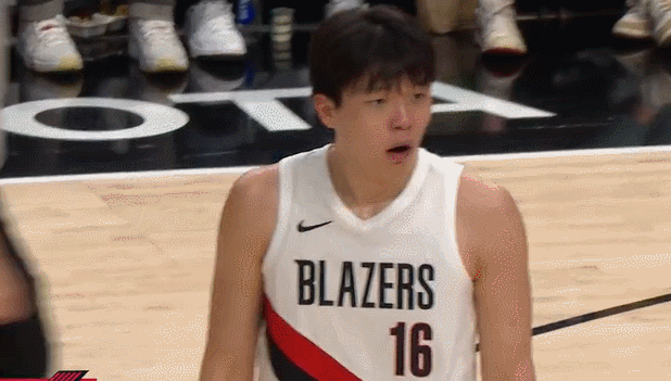 有点冤！杨瀚森五犯下场 被吹出问号脸表情包