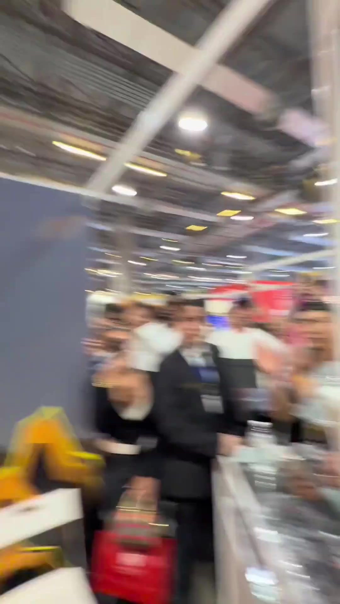 学的挺像哈中国粉丝教杰伦-格林说护林员牛逼