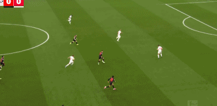 九人拜仁1-1勒沃库森，迪亚斯救主，凯恩、塔进球被吹